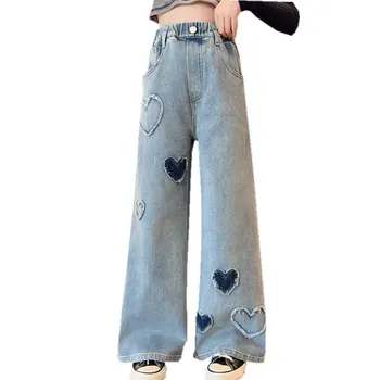 בנות גדולות בבית ספר רחב הרגל המכנסיים עם לב עיצוב קליל משוחרר 2023 חדש האביב אופנה ג ' ינס ארוך לילדים בסגנון קוריאני מכנסיים