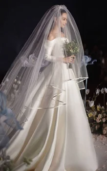 החתונה לקשור אותו צעיף פשוט סאטן מכוסה שמלת הכלה סאטן סופר זנב ארוך מומלץ להתאים